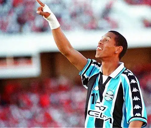 为管理层所 为管理层所